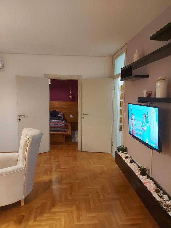 River Lux Sremska Mitrovica Exterior foto